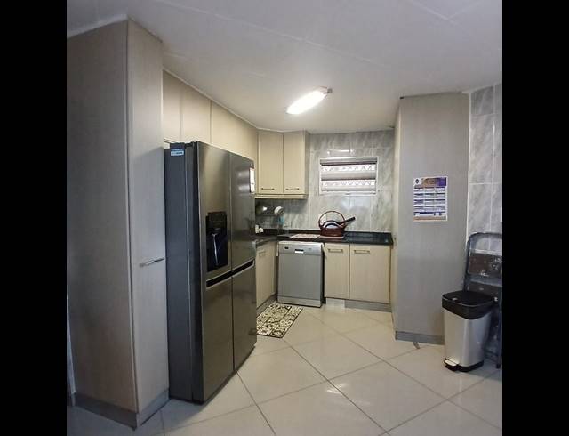 4 BEDROOM HOUSE FOR SALE IN LOTUS PARK